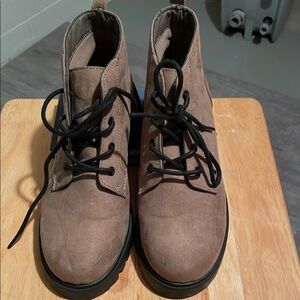 Brown Ankle Boots with Suede Finish and Rubber Sole